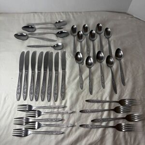 Stanley Roberts Florentine Rose Stainless Flatware Silverware 33 piece Set Vtg